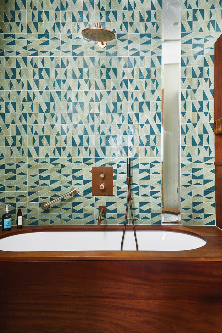 Green zellige tiles bathroom Restrouvius London