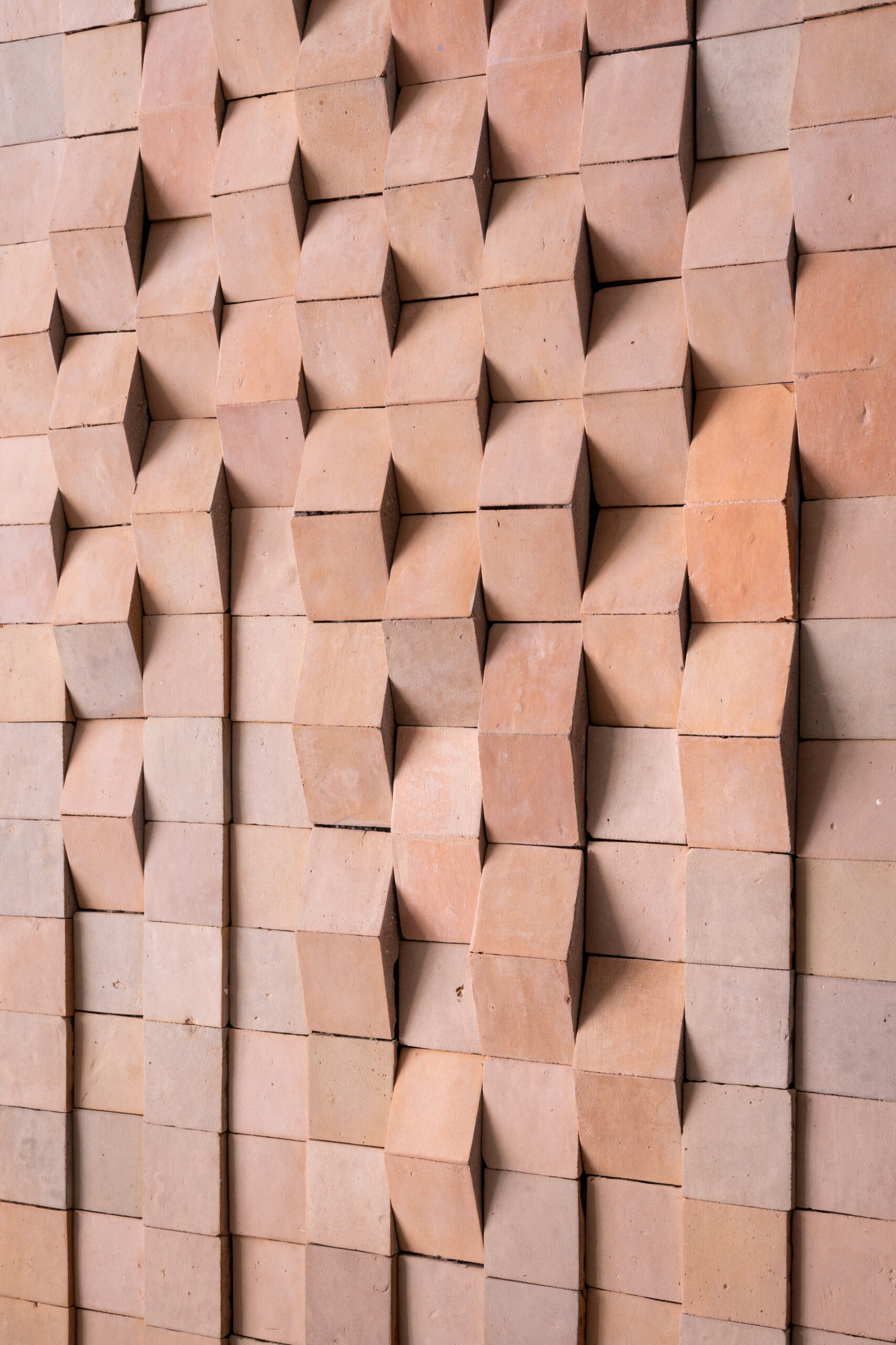 SAMIR MAZER-Froisser-les-Murs-Artwork-Zellige-Dfira