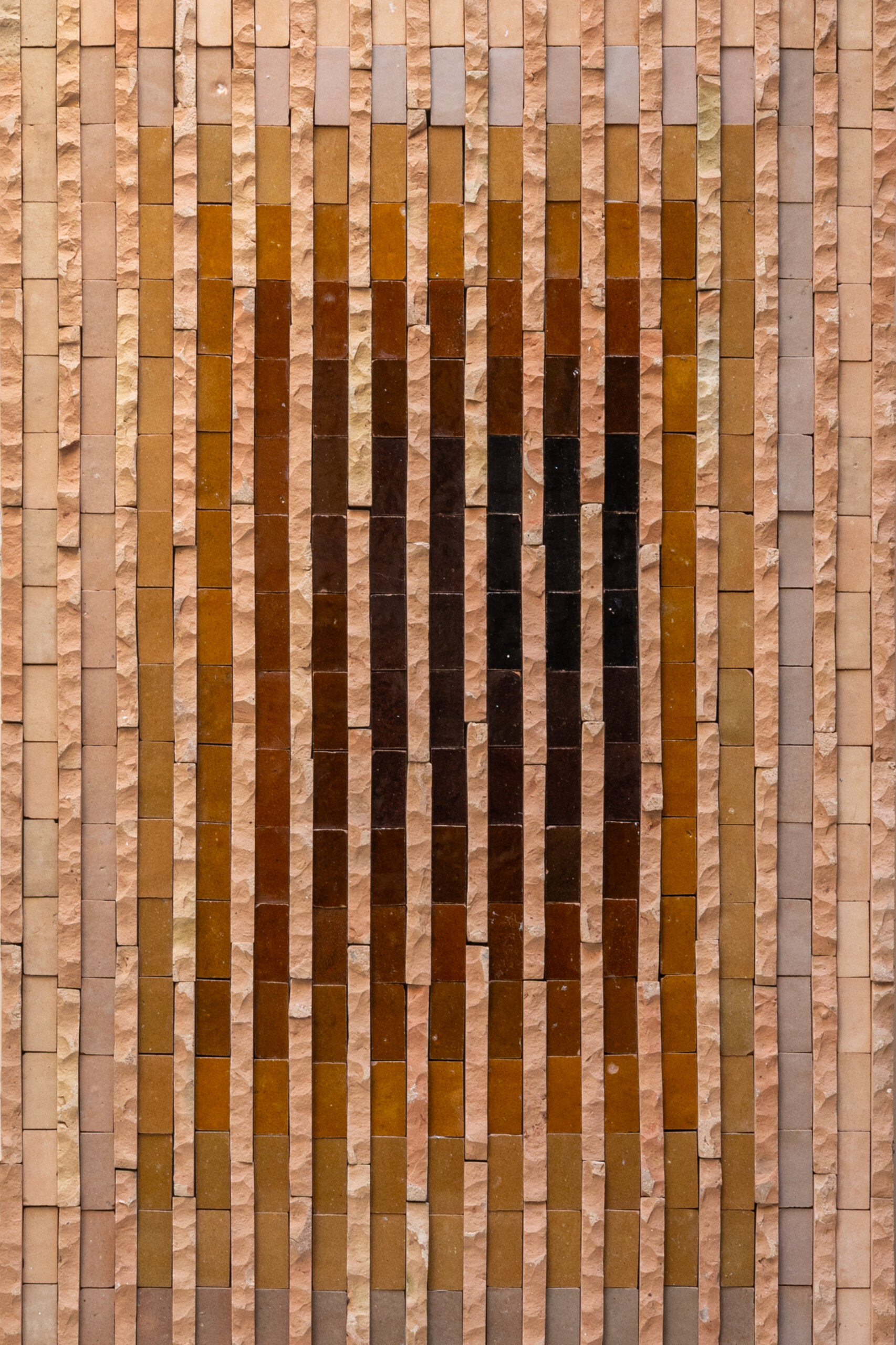 SAMIR MAZER-Froisser-les-Murs-Artwork-Zellige-Qarat